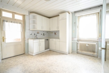 DIETZ: 2-Familienwohnhaushaus mit ausgebauten Dachgeschoss – Zentrale Lage im Mischgebiet! - Küche EG (664236)