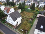 Luftaufnahme - DIETZ: Wunderschönes Baugrundstück für Villa, Doppelhaus oder Mehrfamilienhaus Sehr gute Wohnlage!
