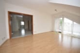 Glastürabtrennung Flur - DIETZ: Gepflegte und moderne 3-Zimmer-Wohnung mit großer Dachterrasse, Einbauküche, Wanne + Dusche!