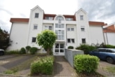 Außenansicht - DIETZ: Gepflegte und moderne 3-Zimmer-Wohnung mit großer Dachterrasse, Einbauküche, Wanne + Dusche!