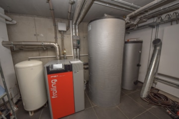 DIETZ: Moderne 3-Zimmer-Wohnung in Dieburg! mit 2 Tiefgaragenstellplätzen und sonnigem Balkon! - Holz-Pellet-Zentralheizung (678747)