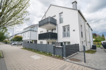 DIETZ: Moderne 3-Zimmer-Wohnung in Dieburg! mit 2 Tiefgaragenstellplätzen und sonnigem Balkon! - Außenansicht (687345)