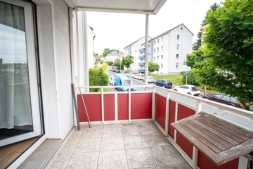 Vermietete 3-Zimmer-Eigentumswohnung im 1. Obergeschoss mit überdachtem Balkon! - überdachter Balkon (638288)