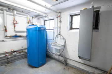 Vermietete 3-Zimmer-Eigentumswohnung im 1. Obergeschoss mit überdachtem Balkon! - Heizungsraum (638297)