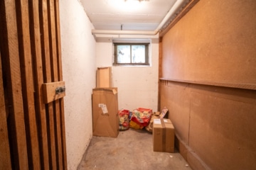 Vermietete 3-Zimmer-Eigentumswohnung im 1. Obergeschoss mit überdachtem Balkon! - Kellerraum (638301)