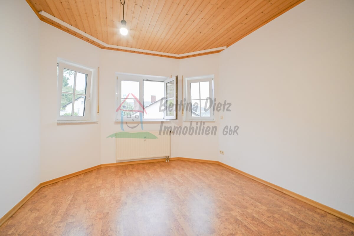 Schlafzimmer 1 von 3 OG