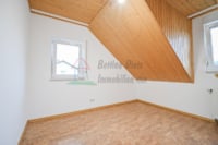 Schlafzimmer 2 von 3 OG