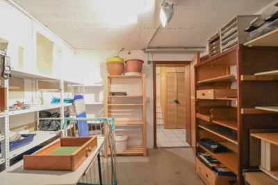DIETZ: Gepflegte 3,5-Zimmer-EG-Wohnung in Dietzenbach-Steinberg! mit Garage und zwei Wintergärten! - Lagerraum 1 von 2 KG (697203)