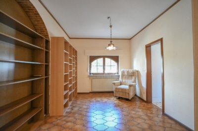 DIETZ: Gepflegte 3,5-Zimmer-EG-Wohnung in Dietzenbach-Steinberg! mit Garage und zwei Wintergärten! - Flurbereich / Esszimmer (697184)