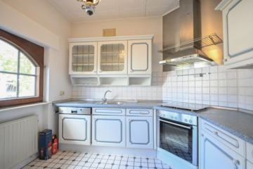 DIETZ: Gepflegte 3,5-Zimmer-EG-Wohnung in Dietzenbach-Steinberg! mit Garage und zwei Wintergärten! - Küche (678562)