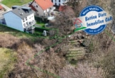 Luftbild - DIETZ: Junges Familienhaus mit 837 m² großen, idyllischen Waldgrundstück in Laufach!