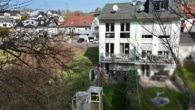 Reihenhaus - DIETZ: Junges Familienhaus mit 837 m² großen, idyllischen Waldgrundstück in Laufach!
