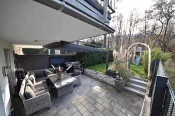 DIETZ: Junges Familienhaus mit 837 m² großen, idyllischen Waldgrundstück in Laufach! - Garten (678061)