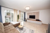 Wohnbereich - DIETZ: Junges Familienhaus mit 837 m² großen, idyllischen Waldgrundstück in Laufach!