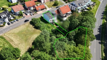 DIETZ: Junges Familienhaus mit 837 m² großen, idyllischen Waldgrundstück in Laufach! - Luftbild (682226)