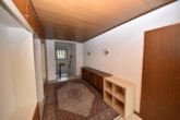 DIETZ: Bungalow mit großer Terrasse und Garten! Nebenkostenpauschale nur 250,-€ Pauschal inkl. Strom/Heizung! - Flur
