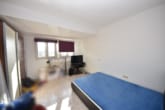 Schlafzimmer 1 von 1 - DIETZ: 2-Zimmer-Wohnung im 4. Obergeschoss- Einbauküche bei Bedarf – kein Balkon kein PKW-Stellplatz