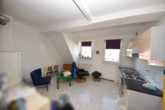 Küche - DIETZ: 2-Zimmer-Wohnung im 4. Obergeschoss- Einbauküche bei Bedarf – kein Balkon kein PKW-Stellplatz