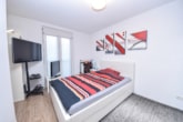 DIETZ: Moderne und helle 2-Zimmerwohnung im EG mit Balkon und TG-Stellplatz! - Schlafzimmer