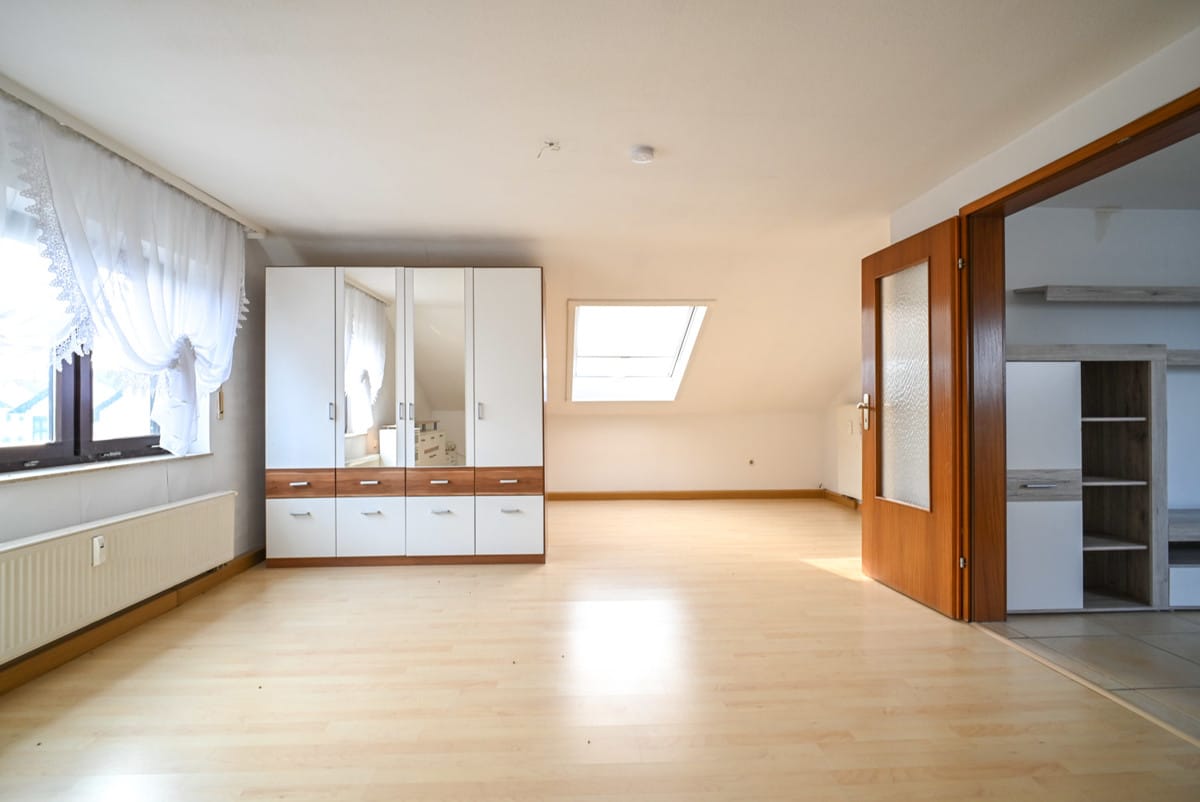 Schlafzimmer DG