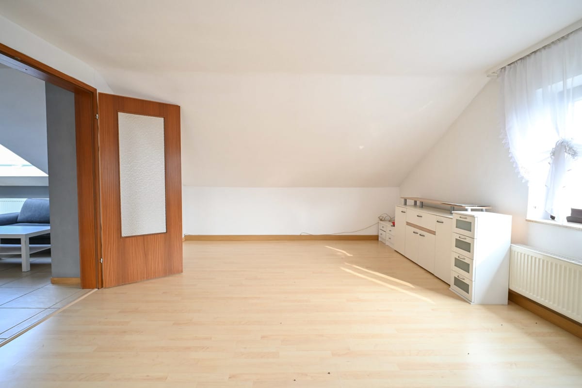 Schlafzimmer DG
