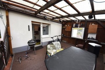 DIETZ: 2 bis 3 Familienhaus mit schönem Blick, Doppelgarage in Waldrandlage! 1 Wohneinheit frei! - EG Terrasse (642469)