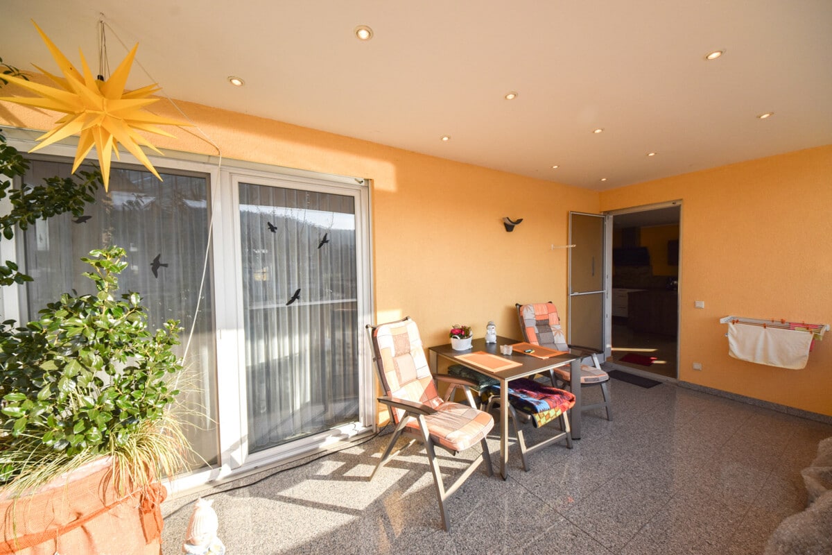 überdachter Balkon EG
