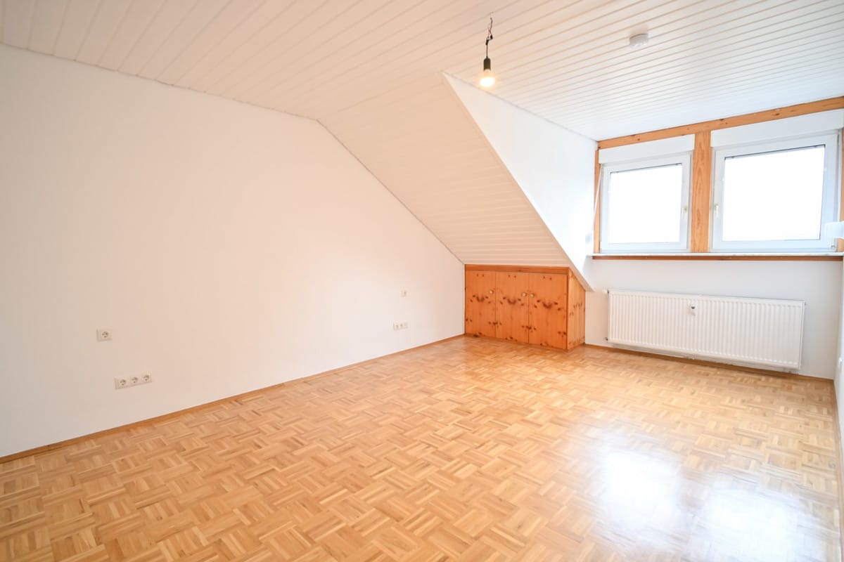 Schlafzimmer 2 von 2