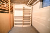 Kellerraum - NEU-RENOVIERTE 3-Zi – Landhauswohnung im 3-Familienhaus mit Balkon, EBK und Kellerraum!