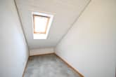 Abstellraum - NEU-RENOVIERTE 3-Zi – Landhauswohnung im 3-Familienhaus mit Balkon, EBK und Kellerraum!