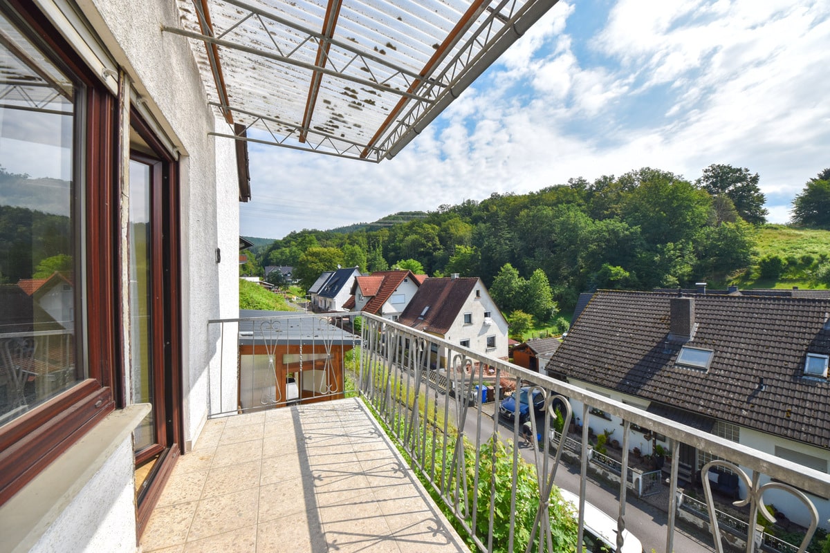 überdachter Balkon OG