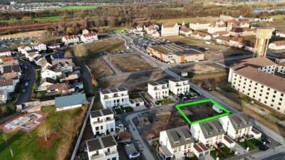 DIETZ: 3 Reihenhausgrundstücke mit Baugenehmigungen im neuen Babenhäuser Wohnquartier Kaisergärten! - Luftbild Umgebung (698513)