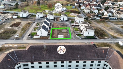 DIETZ: 3 Reihenhausgrundstücke mit Baugenehmigungen im neuen Babenhäuser Wohnquartier Kaisergärten! - Luftbild (698514)