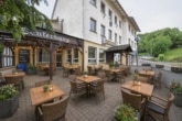 Terrasse - DIETZ: Zentral gelegene Gaststätte mit Biergarten-Terrasse in Sailauf – Hauptstraße viele Parkplätze