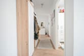 Flur - DIETZ: Moderne und helle 4-Wohnung im 3. OG , 1 Terrasse, Aufzug und 2 TG-Stellplätzen in Rödermark!