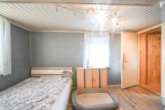 Schlafzimmer 1 DG - DIETZ: 2 Wohnungen! Haupthaus mit 110qm + Nebengebäude mit 54m² in zentraler Lage von Münster!
