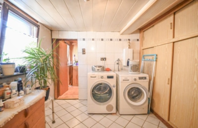 DIETZ: 2 Wohnungen! Haupthaus mit 110qm + Nebengebäude mit 54m² in zentraler Lage von Münster! - Tageslichtbadezimmer DG (697867)