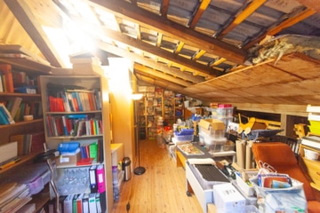 DIETZ: Bungalow mit 4 Zimmern in TOP-Randlage von Dieburg mit Garage / Car-Port und Keller - Dachboden mit Ausbaupotenzial (667925)