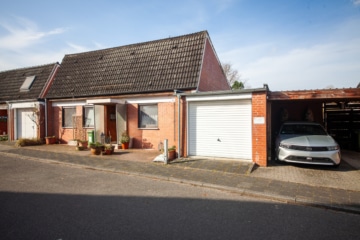 DIETZ: Bungalow mit 4 Zimmern in TOP-Randlage von Dieburg mit Garage / Car-Port und Keller - inklusive Garage und Car-Port (667911)