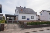DIETZ: OHNE KÄUFERPROVISION! Großes 1-2 Familienhaus mit Doppelgarage in Babenhausen - Langstadt! - Außenansicht