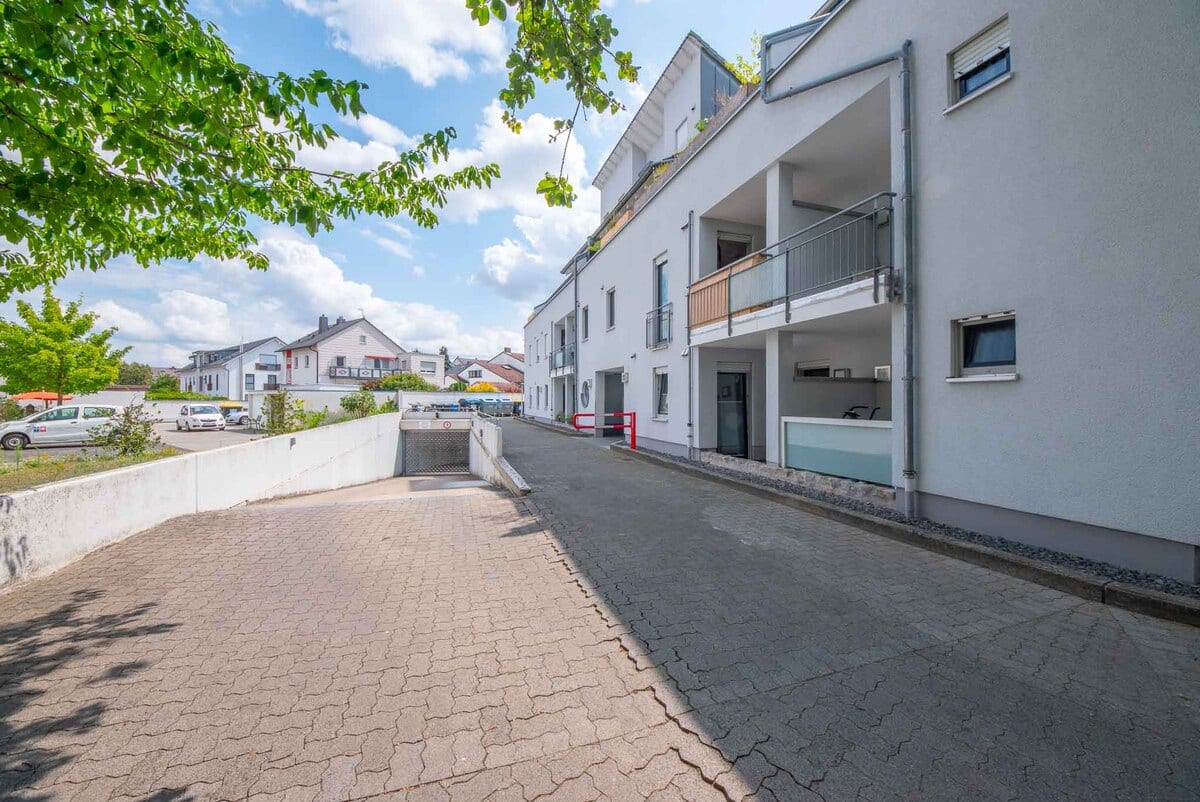 Tiefgarageneinfahrt