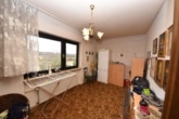 Schlafzimmer 2 OG - DIETZ: XXL 3 Familienhaus mit 3 Garagen – Ruhige Feldrandlage inkl. angrenzendem Wiesengrundstück!