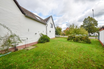 DIETZ: Gepflegtes Fachwerkhaus mit Garten, kleinem Nebengebäude im Babenhausen OT Harpertshausen! - eigener Garten (643348)