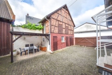 DIETZ: Gepflegtes Fachwerkhaus mit Garten, kleinem Nebengebäude im Babenhausen OT Harpertshausen! - Innenhof (643352)