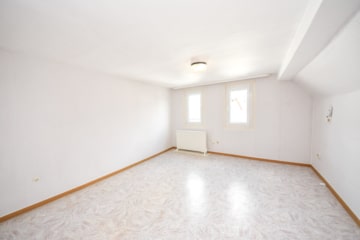 DIETZ: Gepflegtes Fachwerkhaus mit Garten, kleinem Nebengebäude im Babenhausen OT Harpertshausen! - DG Schlafzimmer 2 (643366)