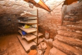 Gewölbekeller - DIETZ: Gepflegtes Wohnhaus + Einliegerwohnung im Ortskern von Großostheim mit Wintergarten + Garage!