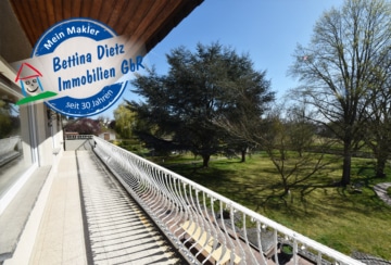 DIETZ: Sanierte 4-Zimmer-Wohnung im 2-Familienhaus auf 3000qm ParkGrundstück in Dieburg! EINBAUKÜCHE, 64807 Dieburg, Etagenwohnung