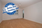 Wohnzimmer - DIETZ: Gepflegte 3-Zimmer-Wohnung im 4. Obergeschoss – Frankfurt – GALLUS