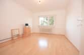 Schlafzimmer - Gepflegte 2-Zimmerwohnung im 3. OG mit EBK, Kellerraum und KFZ-Stellplatz in Dieburg!
