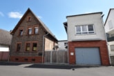 2-Familienhaus + Nebengebäude 1 Wohnung - DIETZ: 3 Wohnungen in 2 Häusern inklusive 3 Garagen, Innenhof und Garten in Schaafheim!